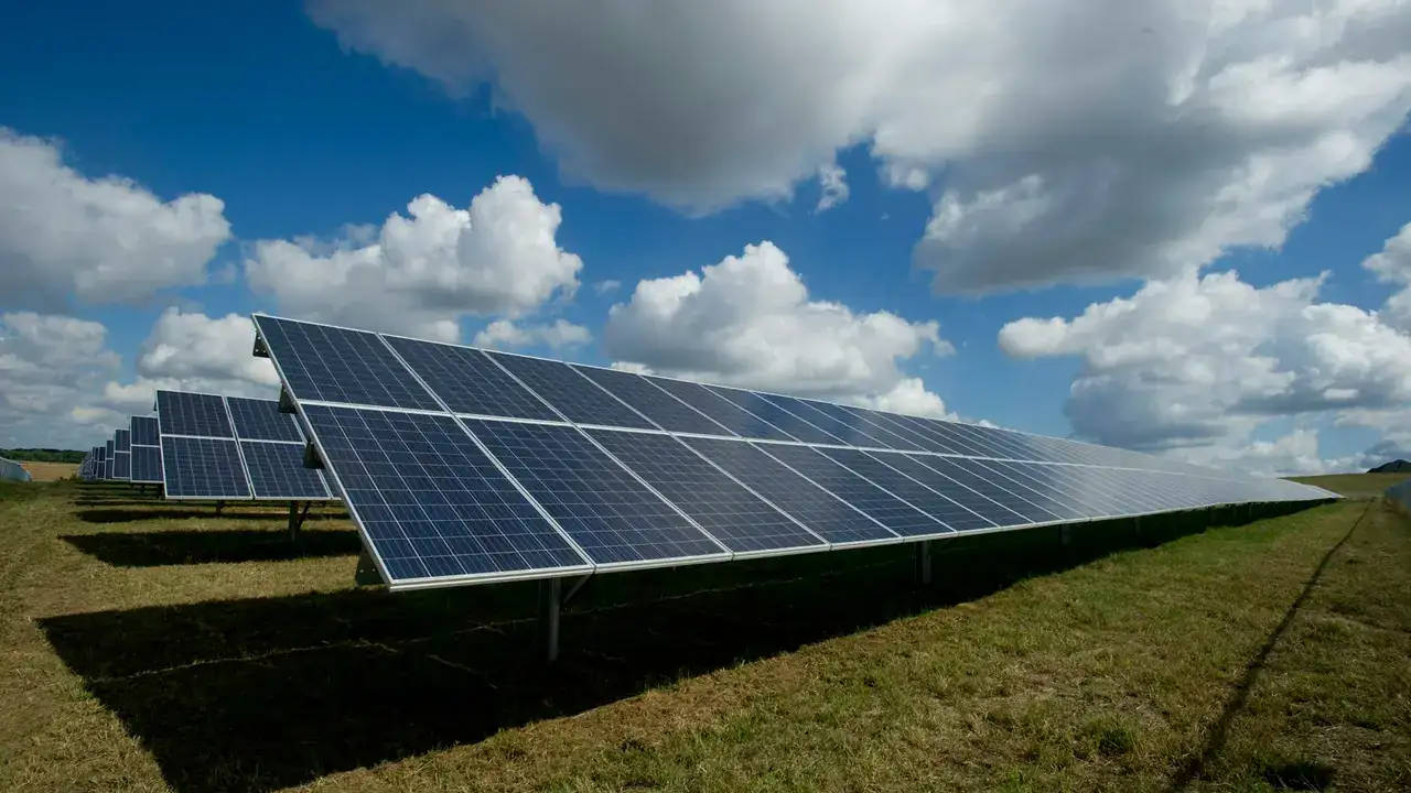 Seu assistente de IA já pode pedir um orçamento solar na CSolar